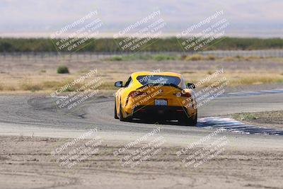 media/Oct-04-2025-OnGrid (Sat) [[44bd565ffa]]/Green Group/Grapevine/